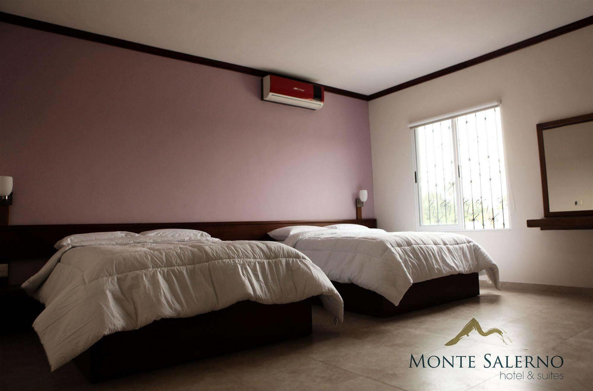 Monte Salerno Hotel & Suites Montemorelos Ngoại thất bức ảnh