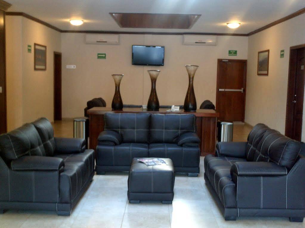 Monte Salerno Hotel & Suites Montemorelos Ngoại thất bức ảnh