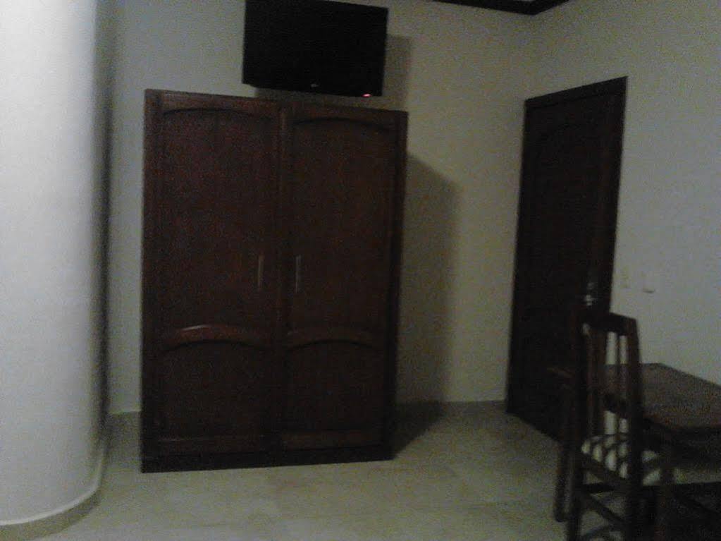 Monte Salerno Hotel & Suites Montemorelos Ngoại thất bức ảnh