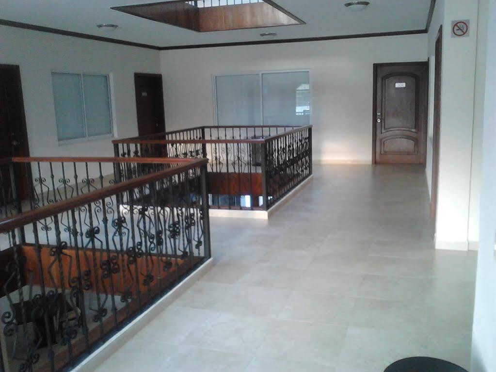 Monte Salerno Hotel & Suites Montemorelos Ngoại thất bức ảnh